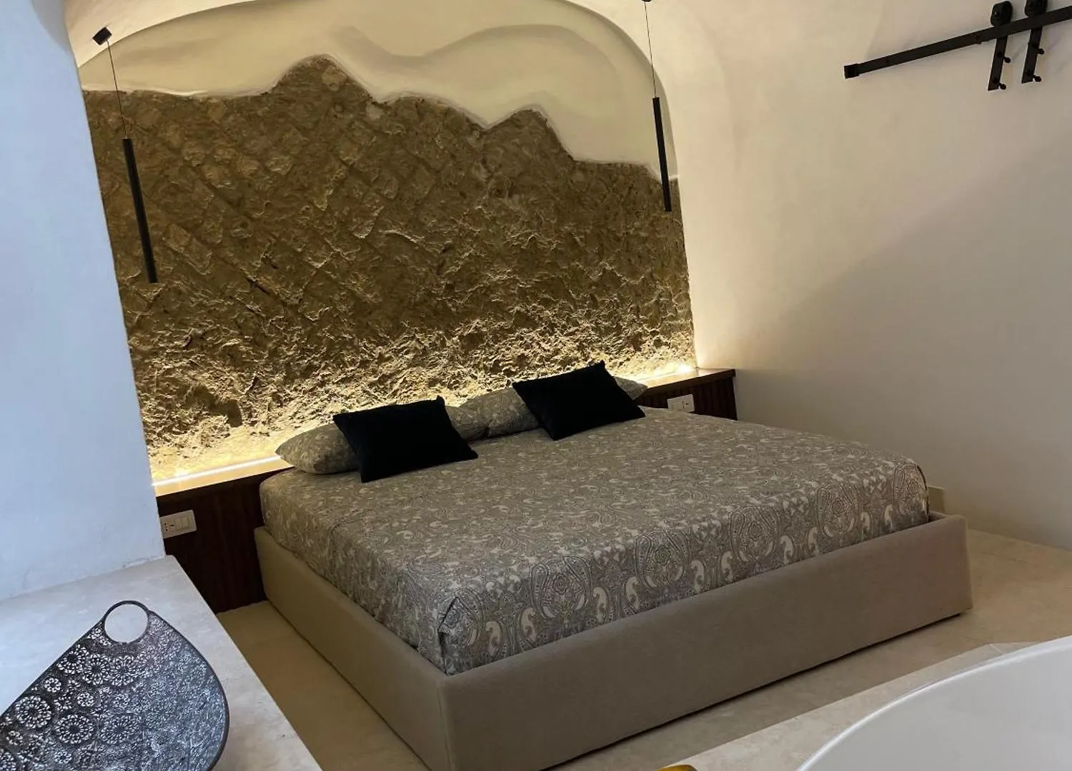 Domus Parthenope Deluxe Apartment Naples