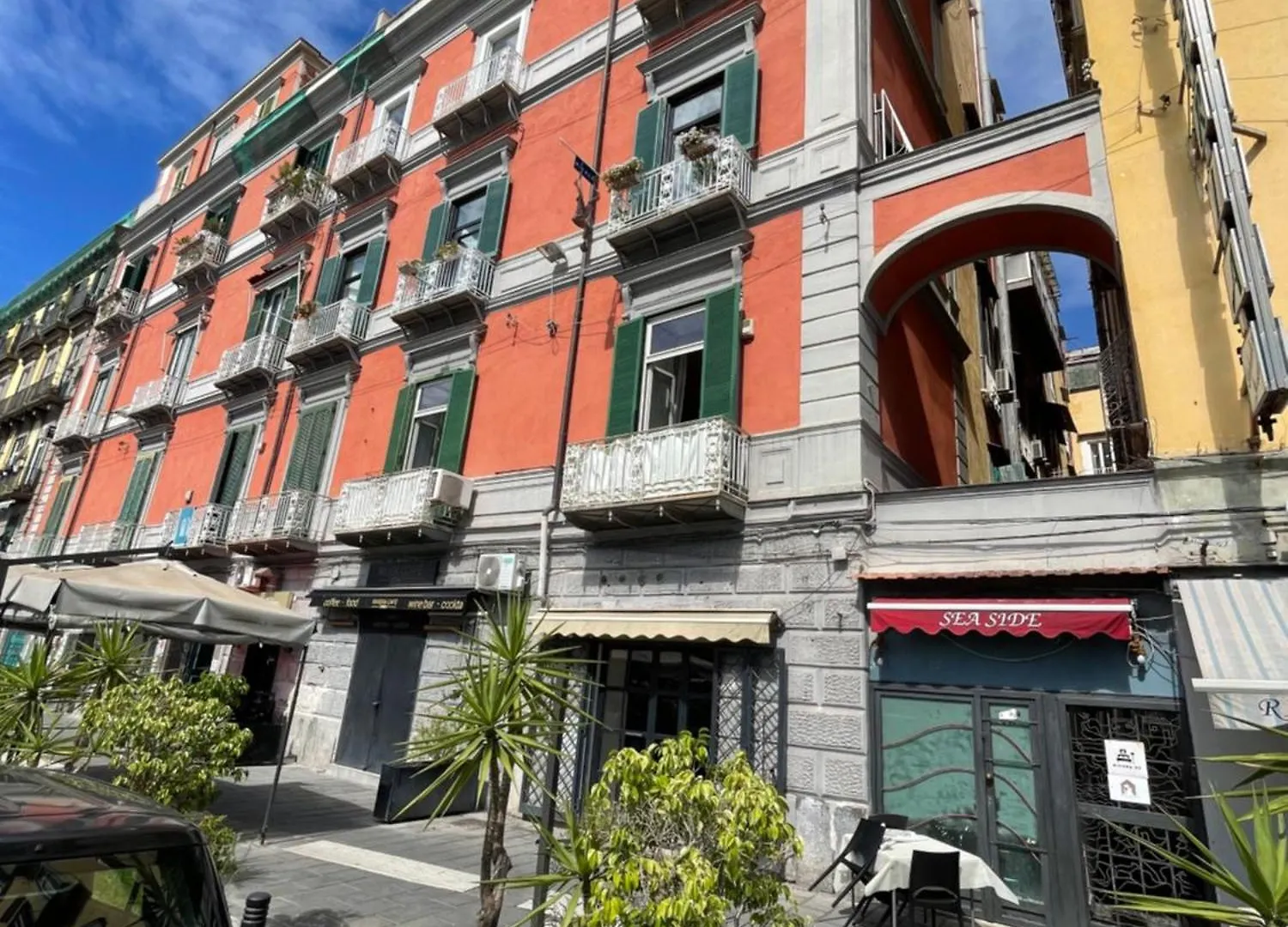Domus Parthenope Deluxe Apartment Naples