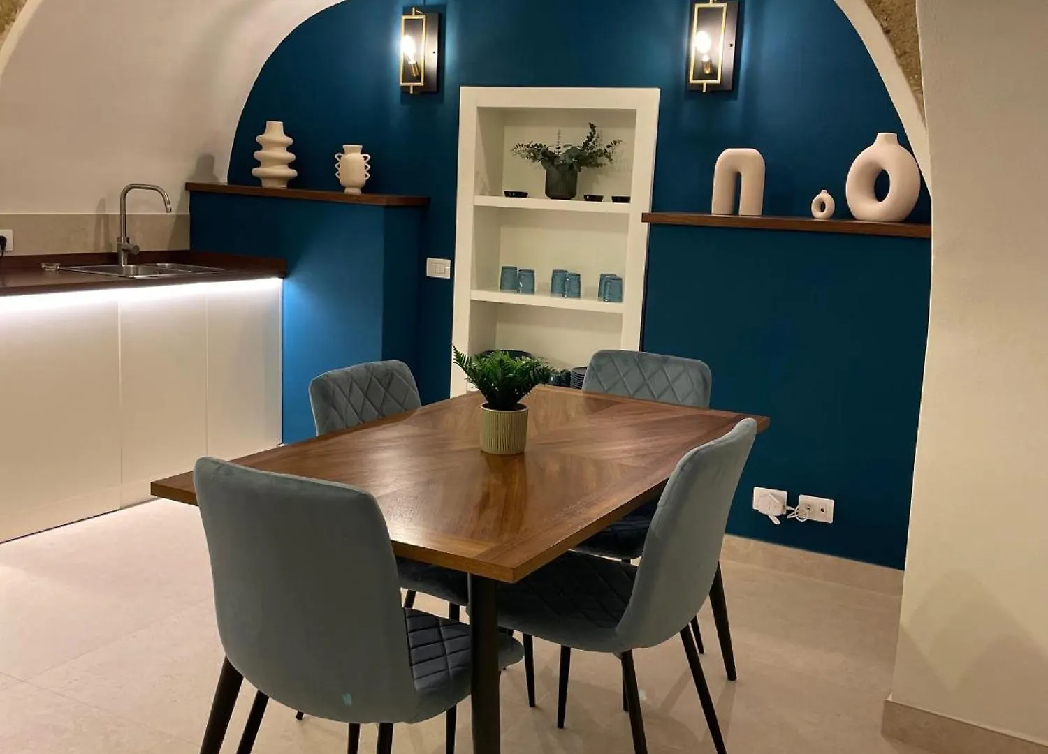 Domus Parthenope Deluxe Apartment Naples