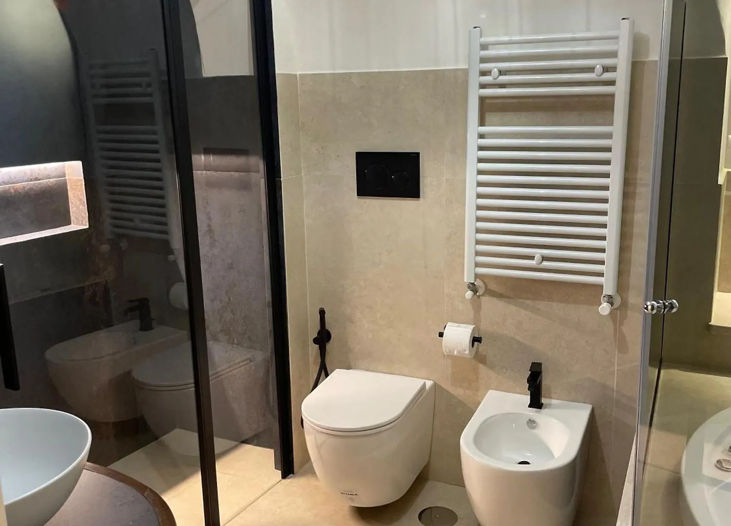 Domus Parthenope Deluxe Apartment Naples